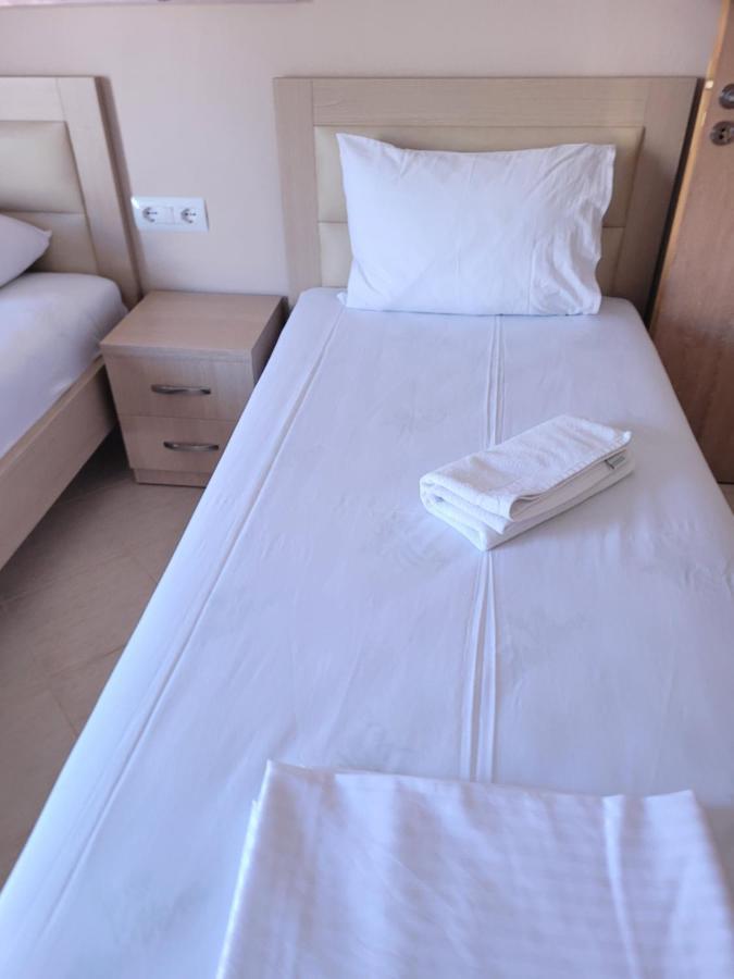 Marina Apartment Saranda Kültér fotó